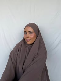 Image 2 of Taupe khimar 