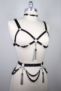 Image 8 of Belt with Onyx beads and chain tassels 
