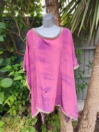 Image 7 of Poncho Woodstock Top -free size PINKs