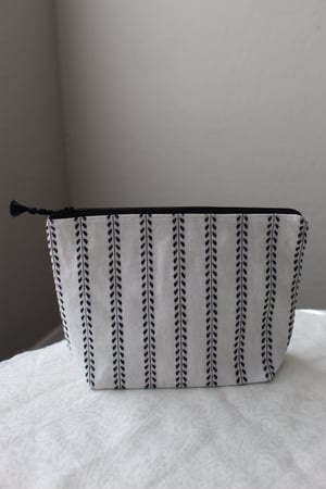 Image of Paloma Zipper Pouch