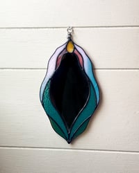 Image 5 of Tulip (11 x 6 in)