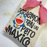 Bolsa DORAEMON. Con chapiña e lazo.