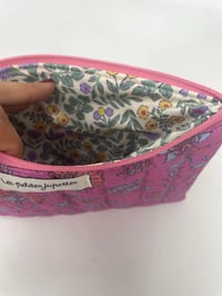 Image 3 of Pochette à livre matelassé double gaze indien rose