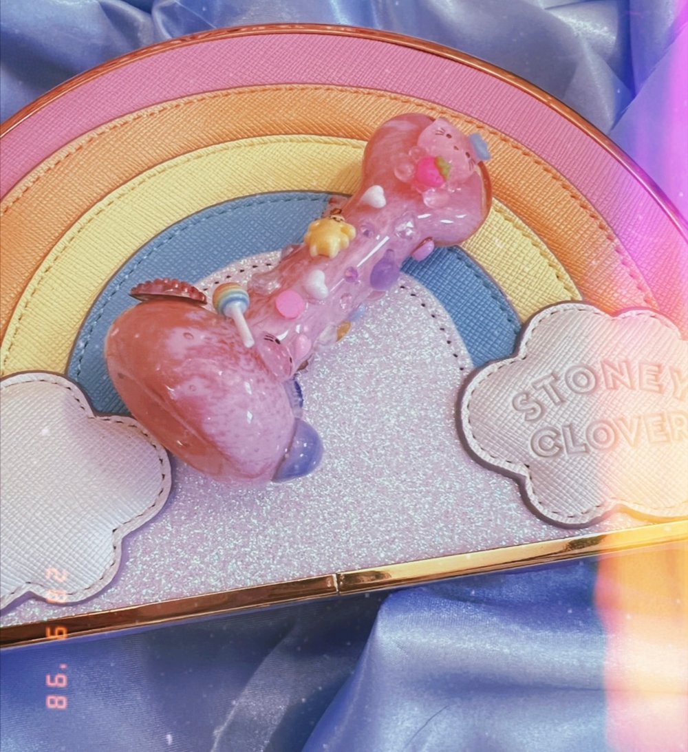 Pastel pink chillum