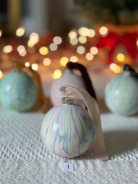 Image 2 of Marbled Ornaments - Mistletoe