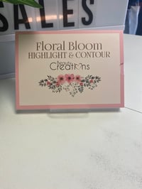 Image 2 of Beauty creations Floral Bloom -Highlight & Contour 