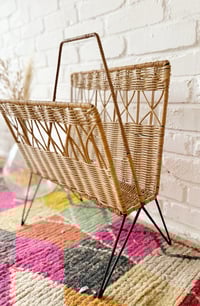 Image 4 of Porte revues osier 