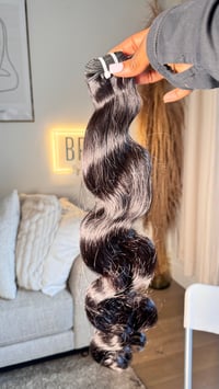 Image 2 of body wave virgin bundles