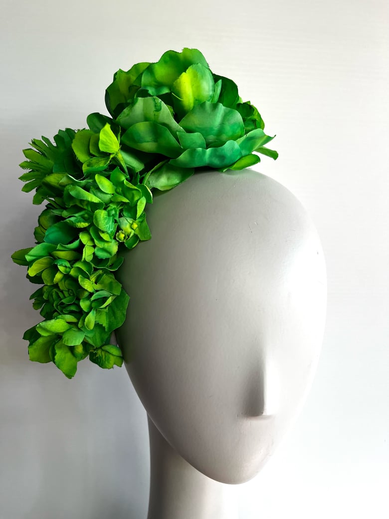 Image of Green flower headpiece 