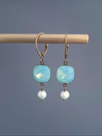 Dormeuses vintage cristal vert d’eau perle de culture