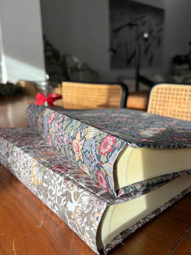 Image of ALBUM MORRIS BEIGE