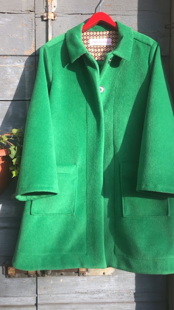 Image of Party fluo coat green