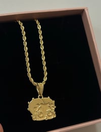 Image 2 of Mini Betty face necklace 