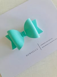 mint leathernette bow 