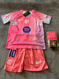 Image 1 of Barcelona pink/pink Lamine Yamal no.10