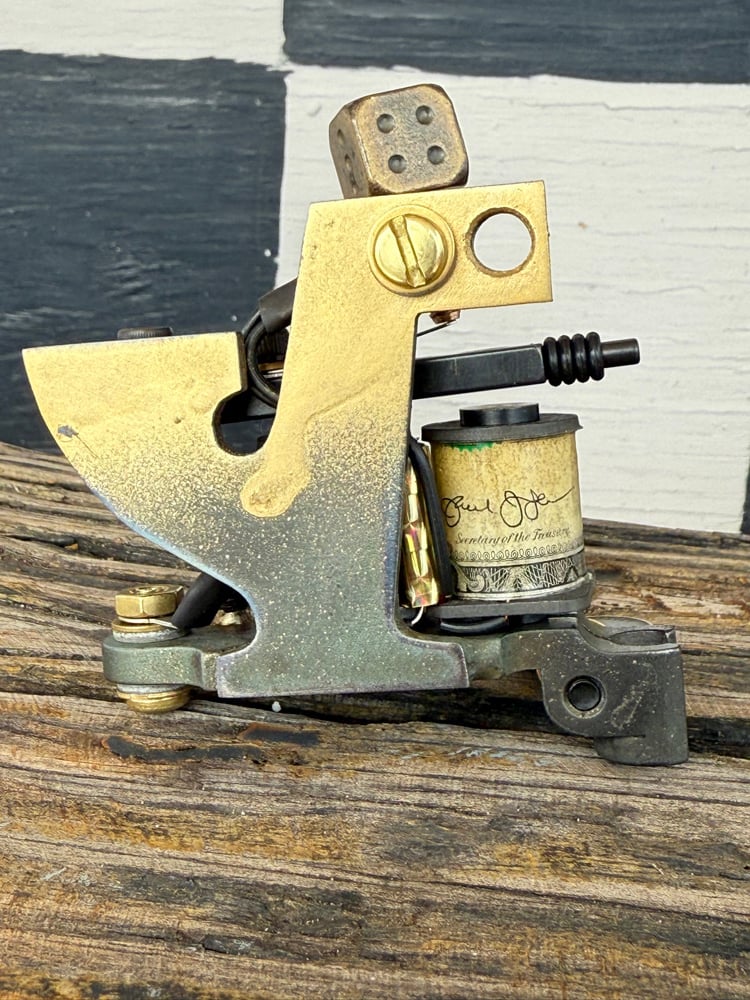 DISTRESSED METALLIC MONEY MAKER LINER 708