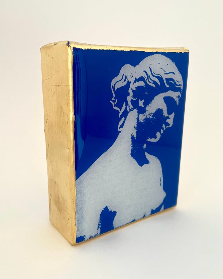 Image of MOMA Statue Blue