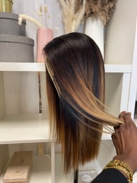 Image 11 of PRÉCOMMANDE Carré long balayage 14’