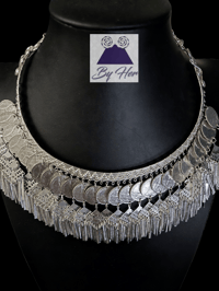 Image 9 of Mi Nkauj Zaag Necklace