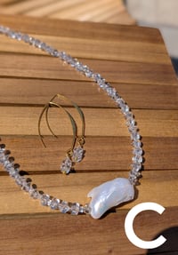 Image 4 of White Baroque Necklace Set 