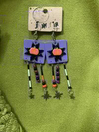 Image 2 of pumpkin quilt square halloween beaded earrings 