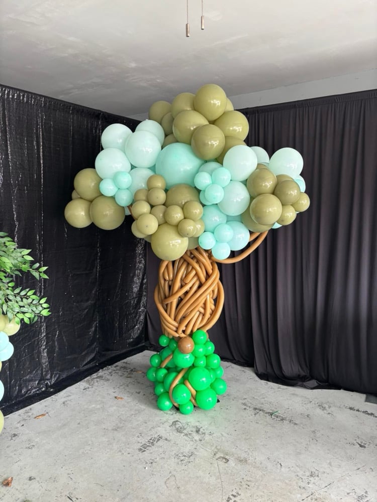 Balloon dress /Tree | Top Billa's Creations and Photography Balloon dress /Tree | Top Billa's Creations and Photography