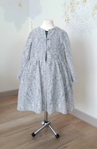 Image 1 of Winter coat size 6-8 years - grey&white