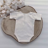 Image 3 of Newborn photography bodysuit Patrick - ecru| photo props