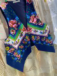 Image 11 of Chaleco feito a man. FOLIADA 147. Talla S