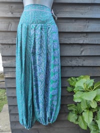Image 9 of Milan Hareem/ Bloomer/ Balloon trousers with matching head scarf turquoise and jade