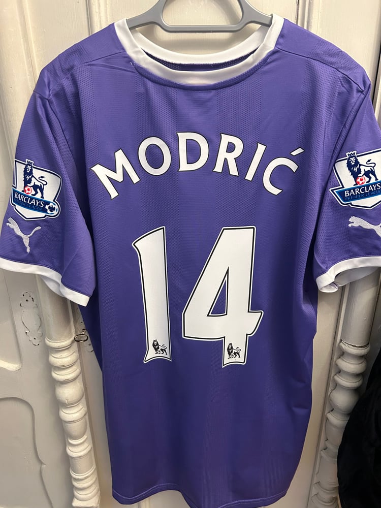 Image of Tottenham Hotspur “MODRIĆ 14” 2011/12 Away Shirt + PL patches  (XL)