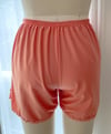Vintage Coral Daisy Trim Slip Shorts Size Small 