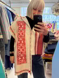 Image 10 of Daisy shirt, red (one size)