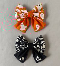 Image 1 of Glow-in-the-Dark Halloween Sailor Bows / Bow Ties
