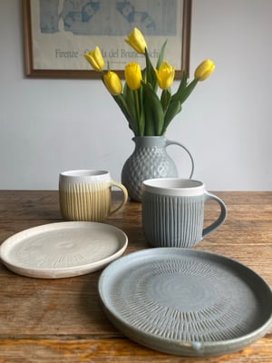 Image of carved mug oatmeal