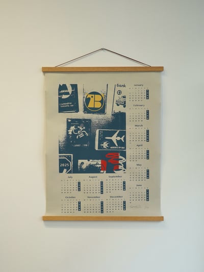 Image of CALENDART 2025 -Light Grey- with Poster Hanger