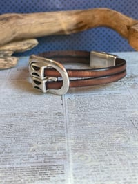 Image 2 of Stunning but Sturdy 