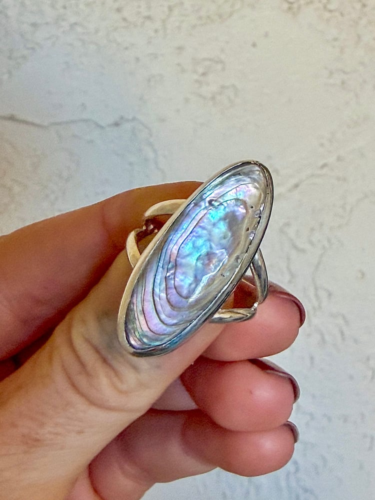 ABALONE RING / Size 9.75