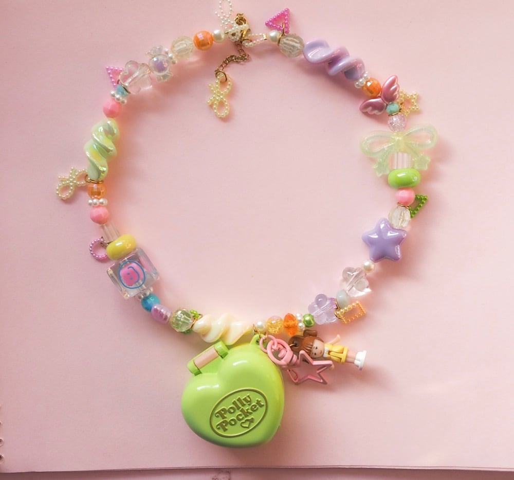 Image of lime cake Polly  necklace