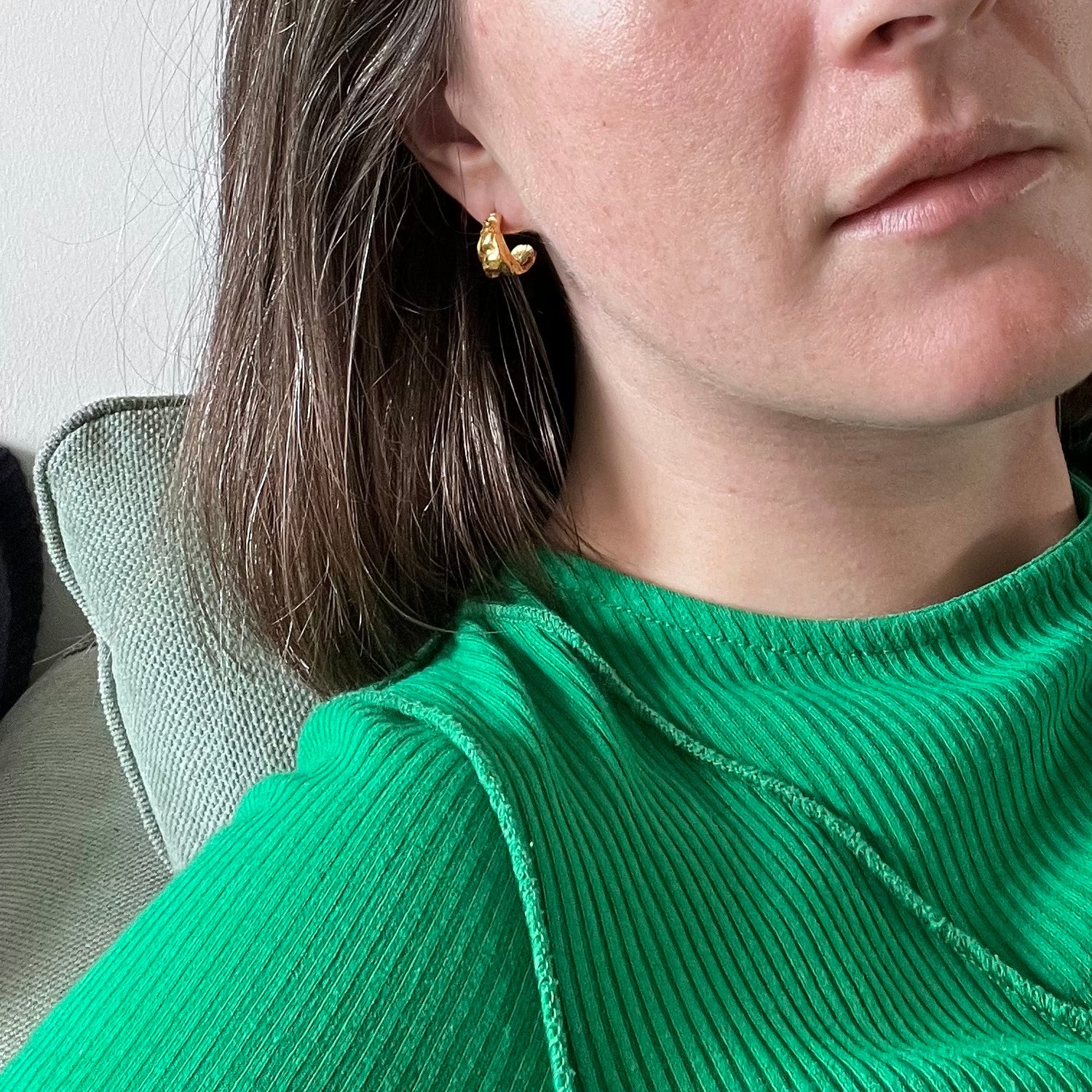 Image of Uisce Snug Hoops in Gold Vermeil.