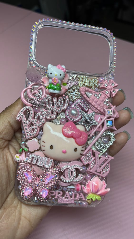 Image of iPhone 17 Pro Max ALL PINK JUNK CASE 