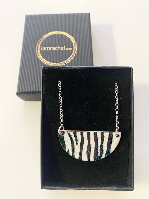 Iamrachel - Zebra Pattern Semi Circle Enamel Necklace 