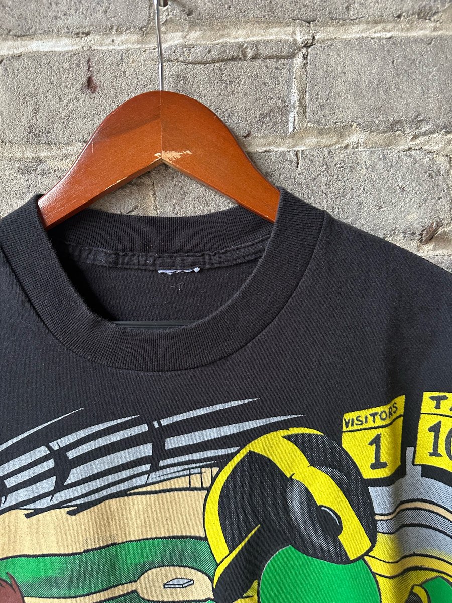 Image of 90s Vintage TAZ - ALIEN OUT! Cartoon Tee, SIZE: XL