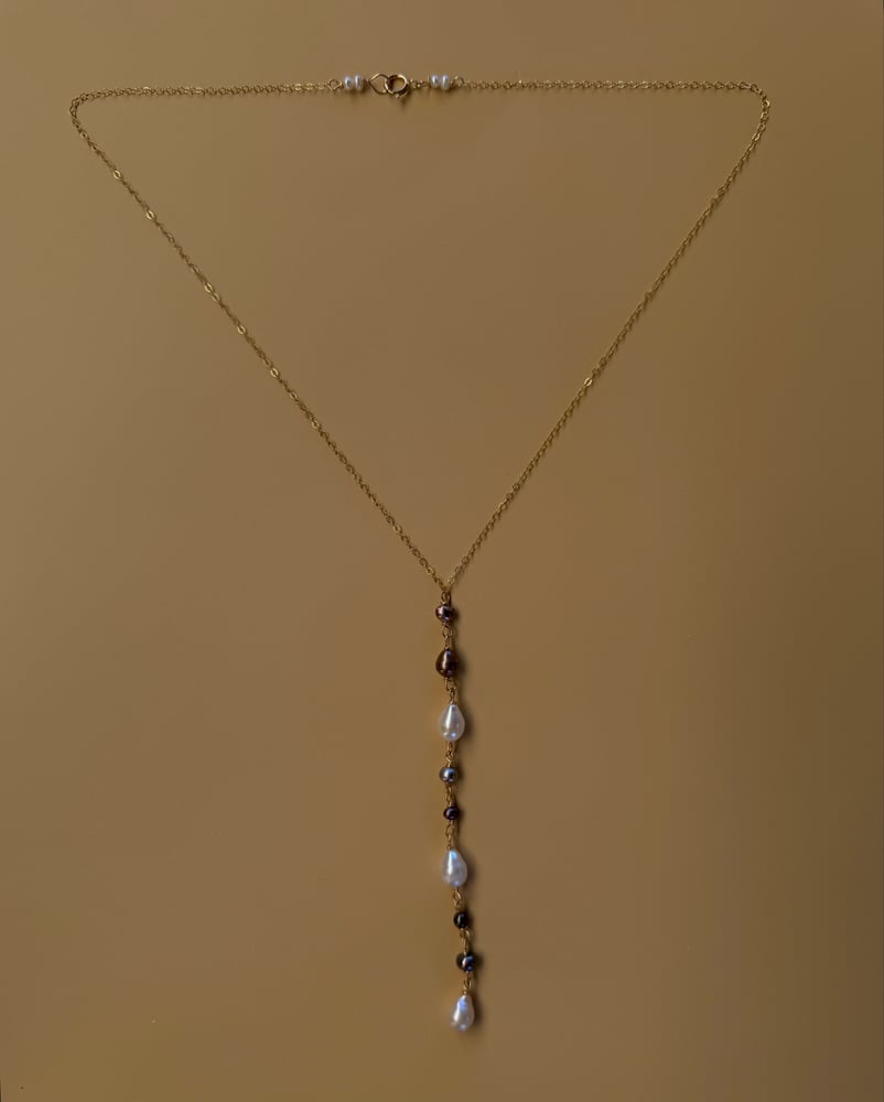 Image of Mauve lariat necklace 