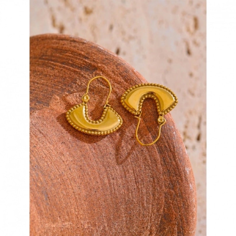 Image of ARELY Boho Scolloped 18ct Gold Dangle Earrings