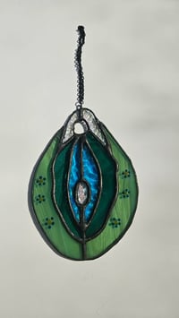 Image 3 of Vulva painted
