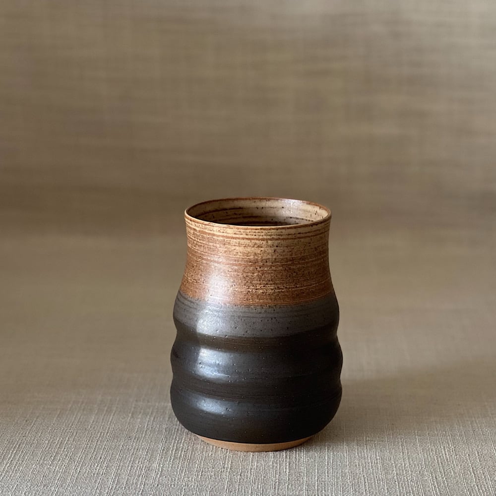 Image of MOUNTAIN VASE