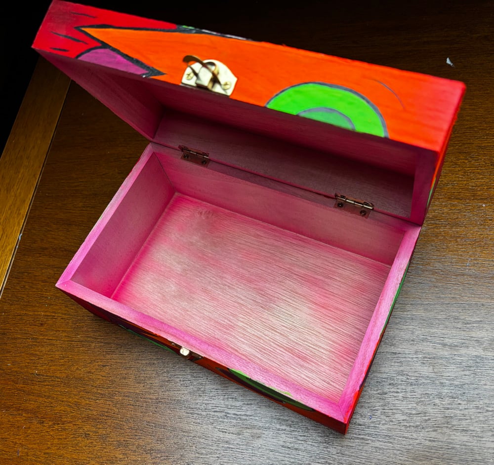 Image of Incredible Yo-Yo Hulk wood box 8x5x4