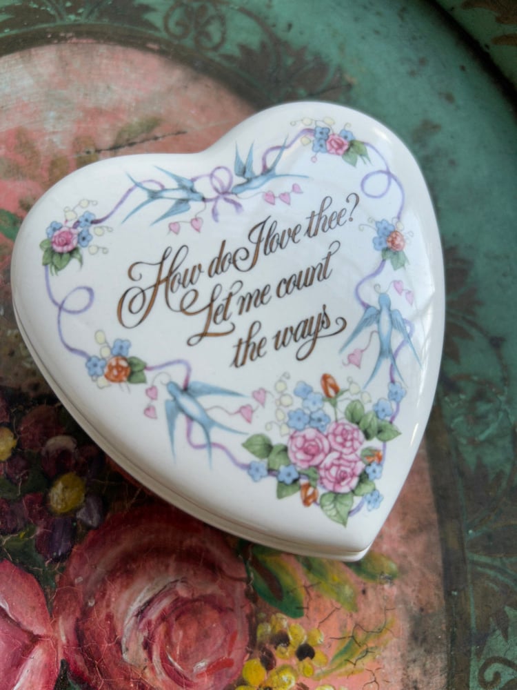 Image of Saint-Valentin 🩷 Boîtes cœur en porcelaine 