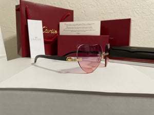 Image of AUTHENTIC CARTIER CT0286O 003 - [MIXED HORN] VALENTINE HEART LENS